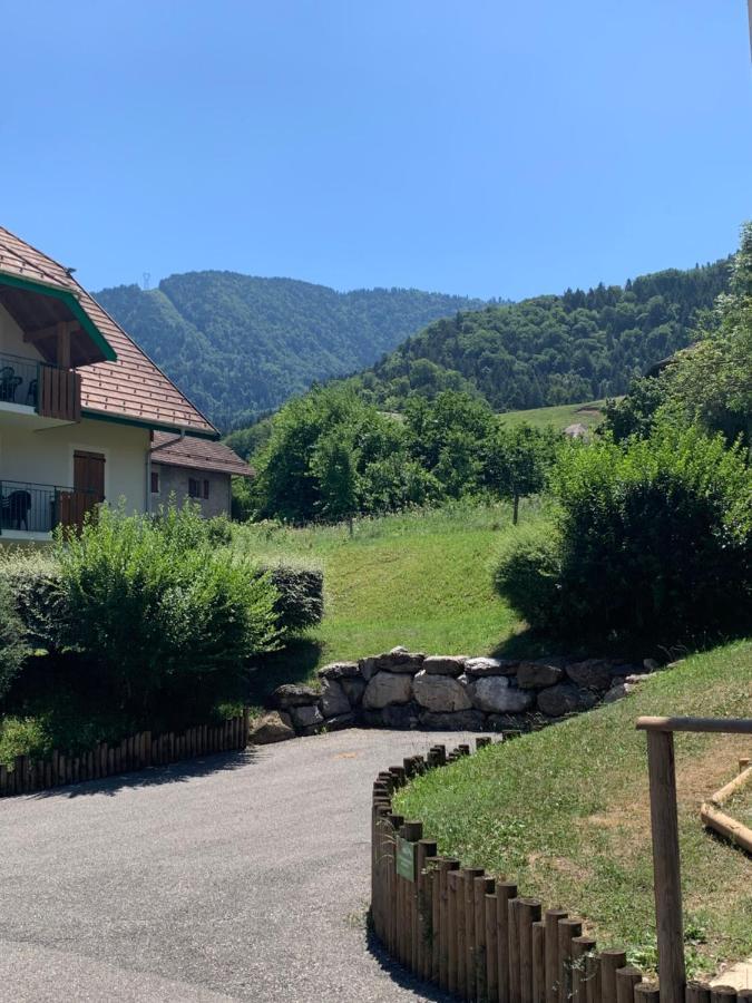 Petit cocon entre lac, golf et montagne proche d'Annecy- Séjour tout compris Giez Esterno foto